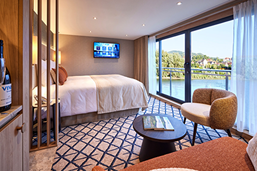 Suite - Diamond Deck