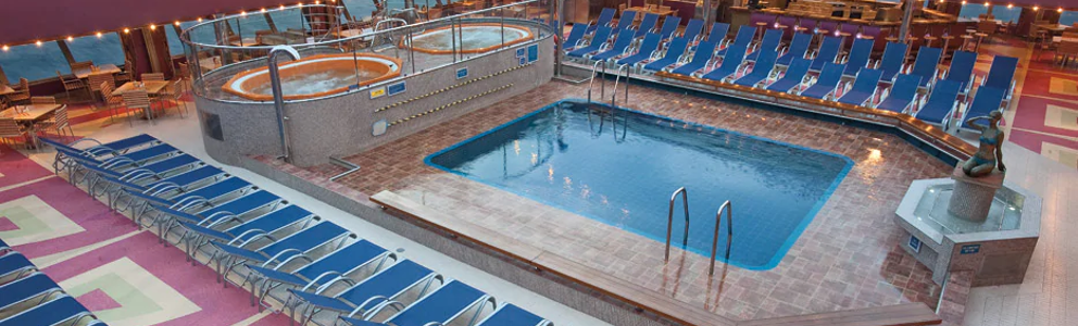 Endless Aft Pool & Bar