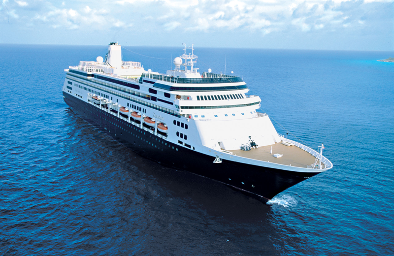 World Cruise fra Singapore med Volendam