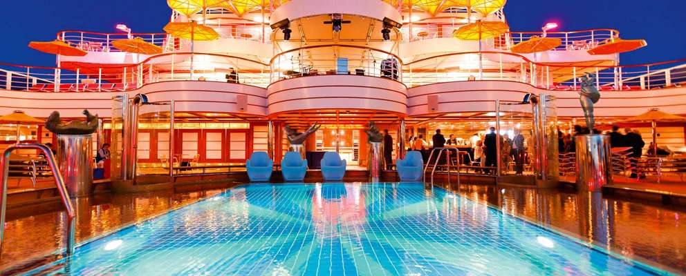 Fascinosa Poolen om aftenen