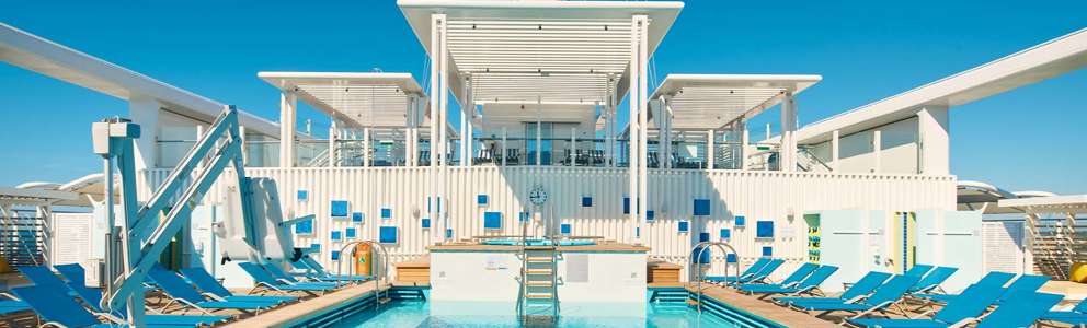 Costa Toscana Pooldæk