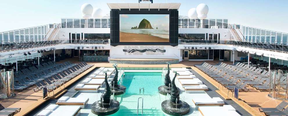 MSC Bellissima Main pooldæk