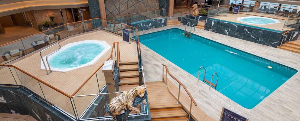 MSC Grandiosa Indendørs pool