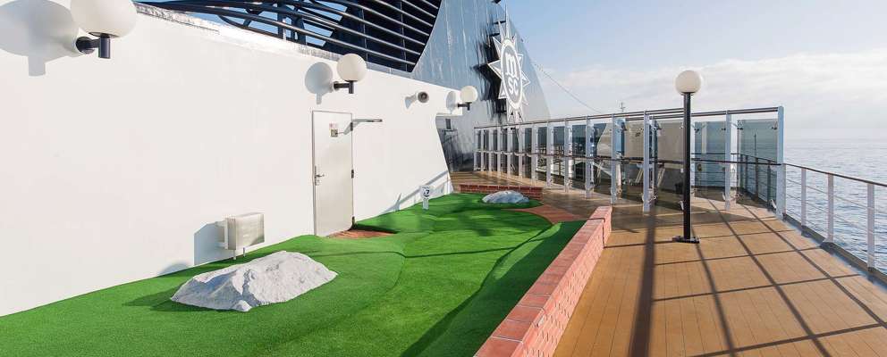 MSC Lirica golfbane