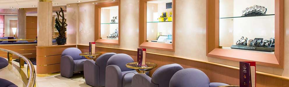 MSC Lirica Beverly Hills bar