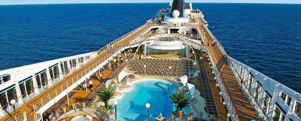 MSC Poesia Coral Bay Pool
