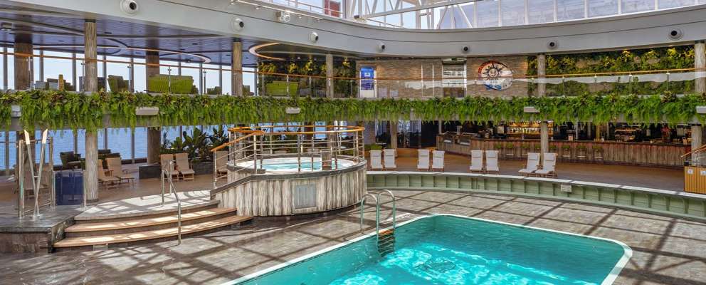 MSC Seashore Jungle pool