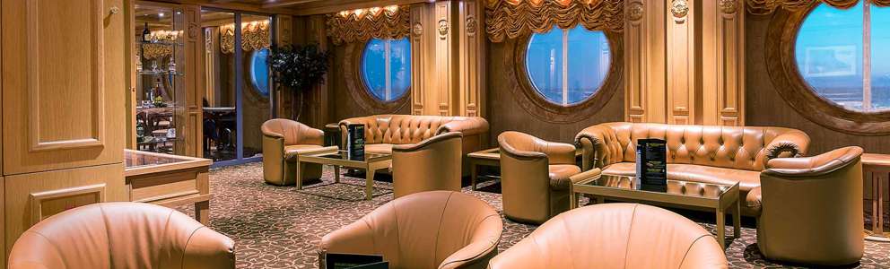 MSC Sinfonia Cigarlounge