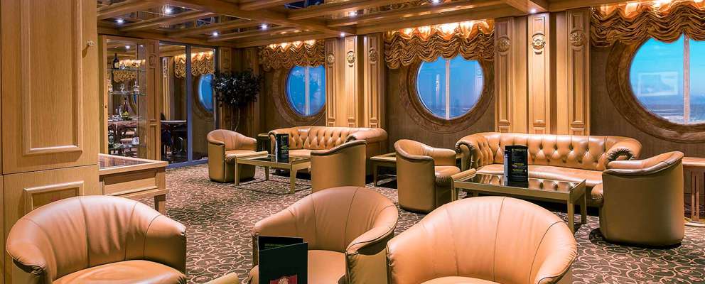 MSC Sinfonia Cigarlounge
