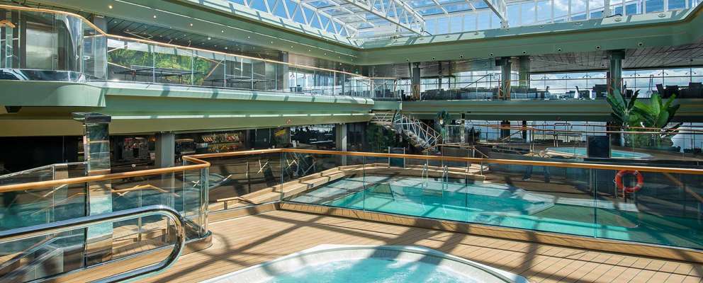 MSC Virtuosa Tropical Pool