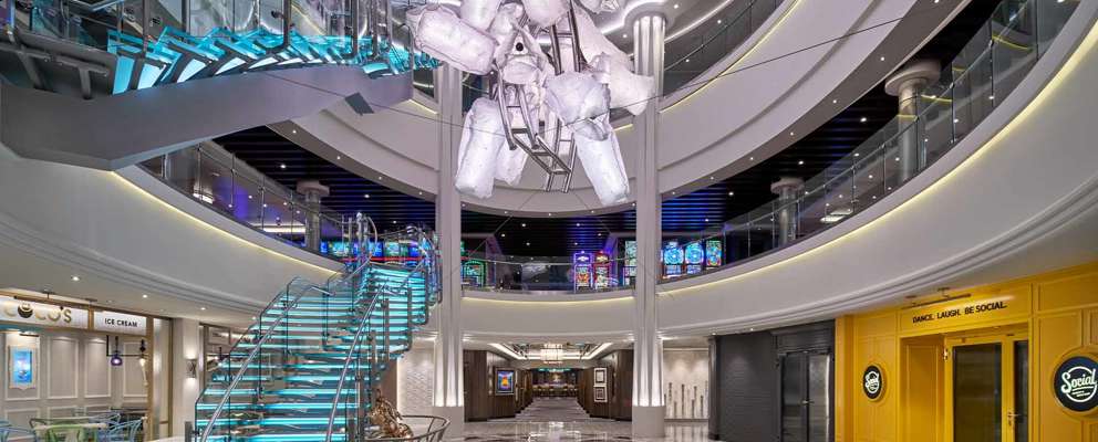 NCL Encore Atrium