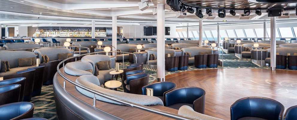 NCL Gem Spinnaker Lounge