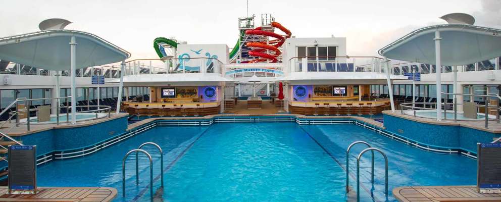 NCL Getaway Waves Poolbar