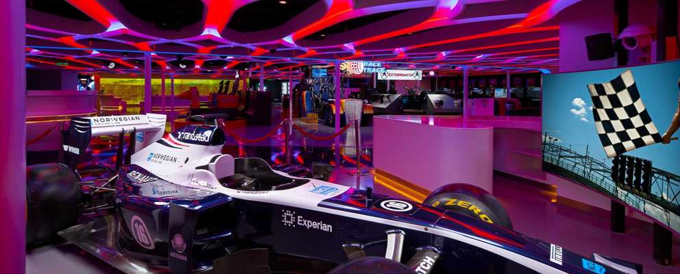 NCL Joy Galaxy Pavillion og F1 Simulator