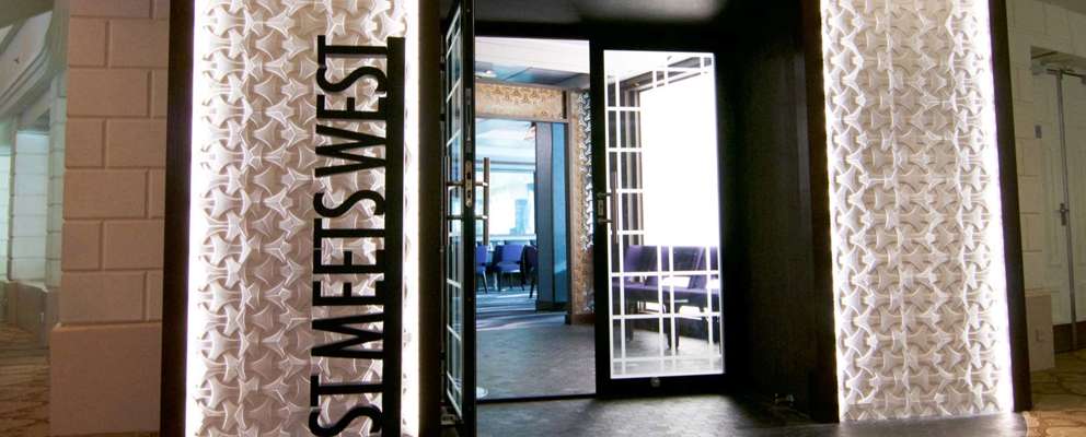 Norwegian Pride Of America East Meets West Restaurant