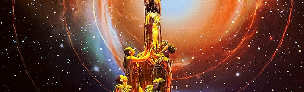 theater-show-performers