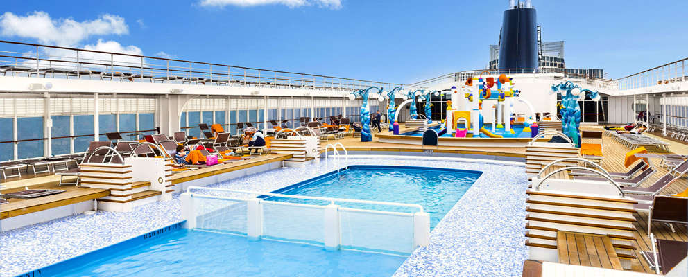 MSC Armonia poolområdet