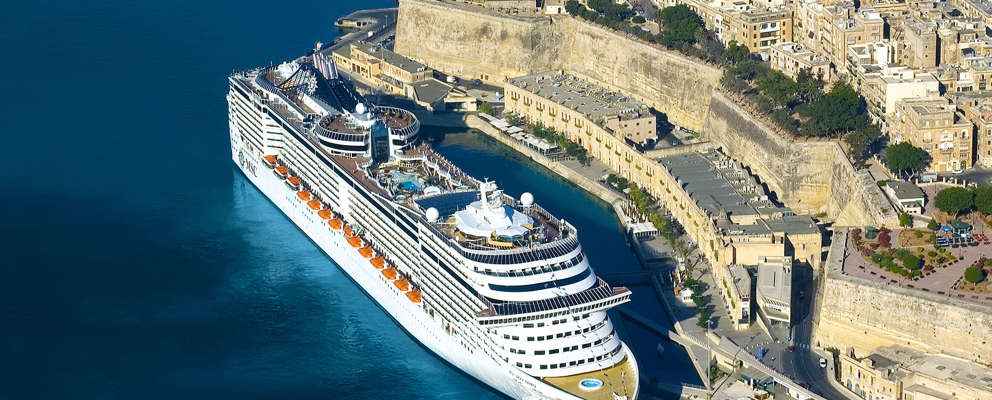 MSC Splendida i havn på Malta