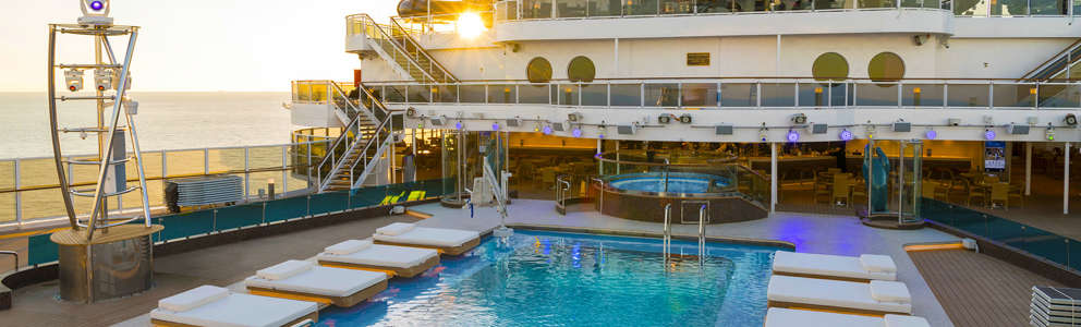 MSC Seaside soldæk i solnedgang