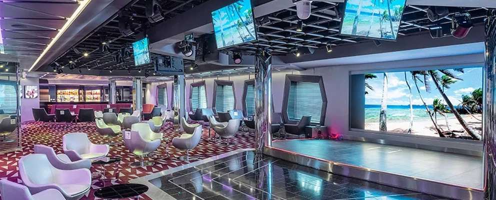 tv-studio-bar