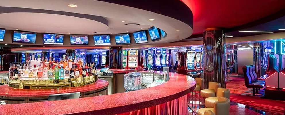 red-gem-casino_bar