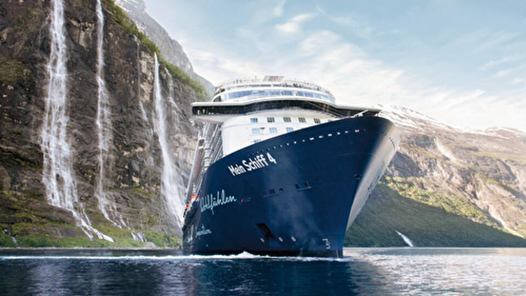 Mein Schiff 4